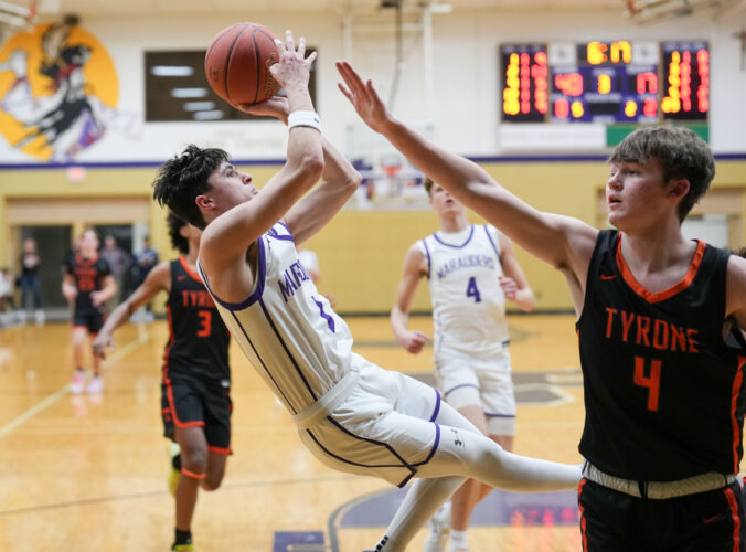 Guilfoyle holds off late run by Golden Eagles for victory